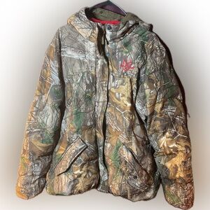 Realtree Camouflage Puffer Jacket with Green and Brown Accents